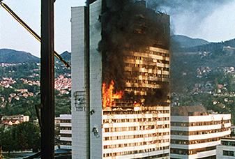 Début du siège de Sarajevo